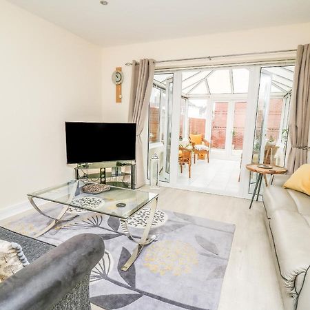 Villa 6 Erwr Brenhinoedd Ammanford Esterno foto