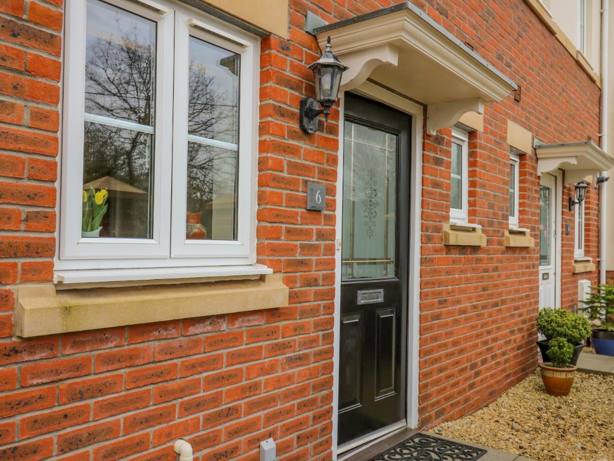 Villa 6 Erwr Brenhinoedd Ammanford Esterno foto