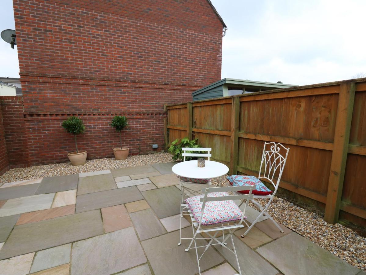 Villa 6 Erwr Brenhinoedd Ammanford Esterno foto